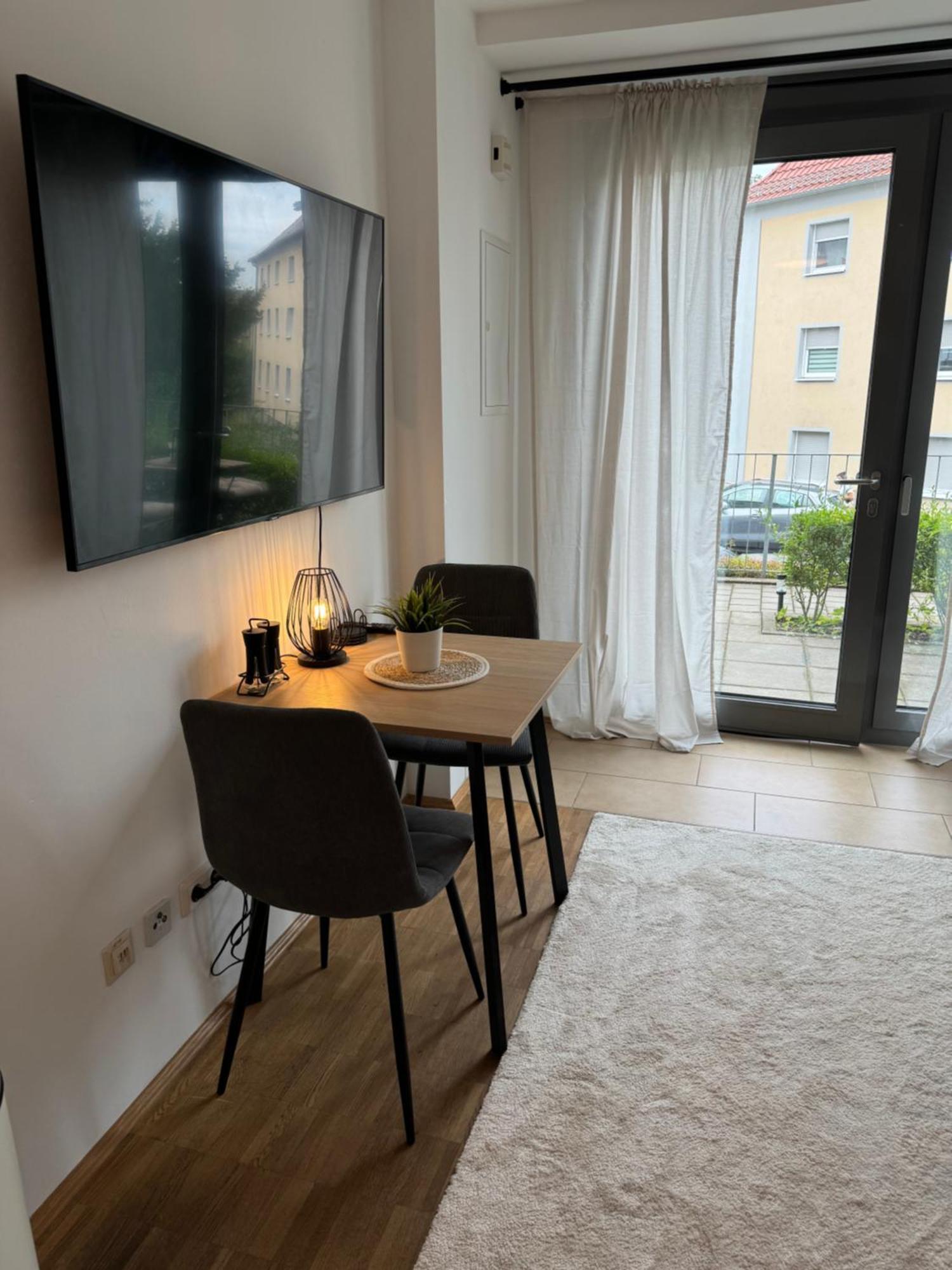 Moderne Ferienwohnung Mit Terrasse فورتسبورغ المظهر الخارجي الصورة